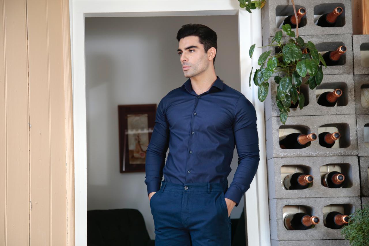 Camisa social super slim fit com elastano