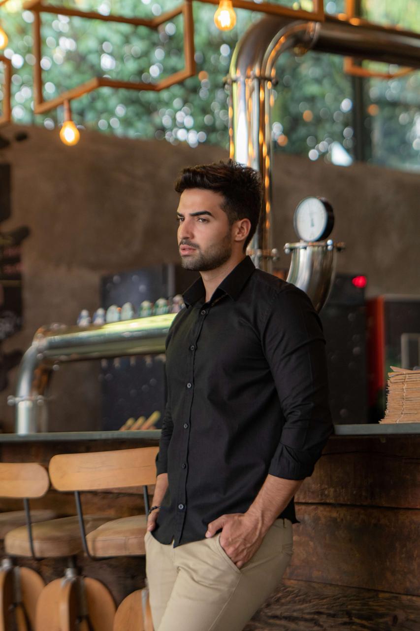 Camisa social super slim fit com elastano